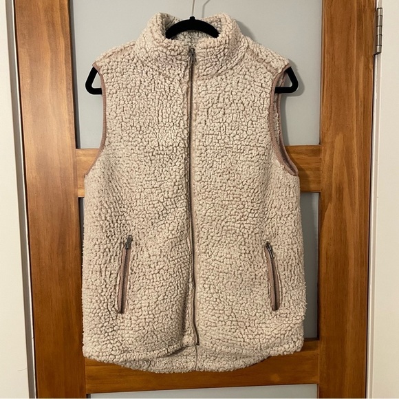 Thread + Supply Tan Sherpa Zip Up Vest - Picture 2 of 8